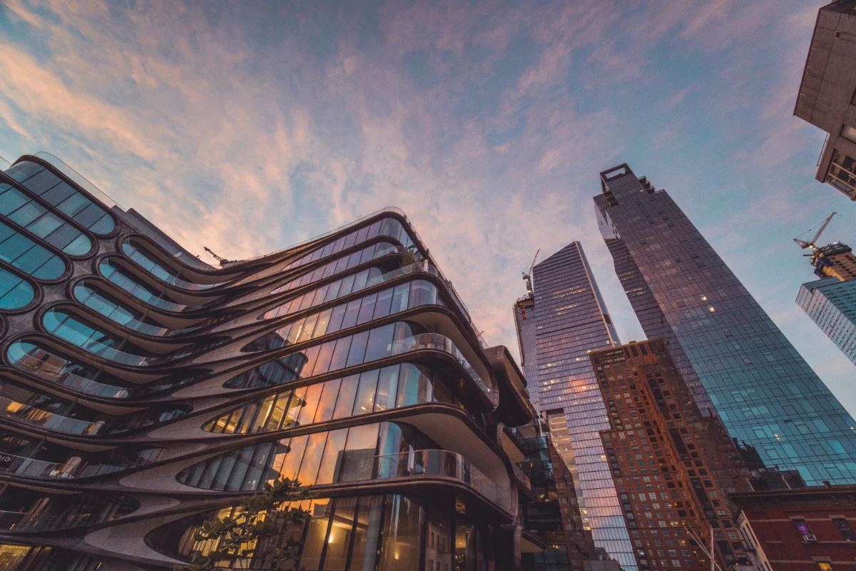 Hvordan kjøpe høydejusterbare skrivebord - nye produkter i 2023